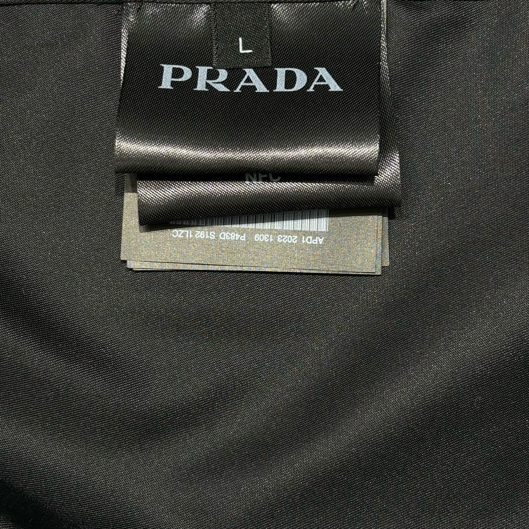 프라다-레플리카-트라이앵글-장식-로고-셔츠-명품 레플리카 미러 SA급
